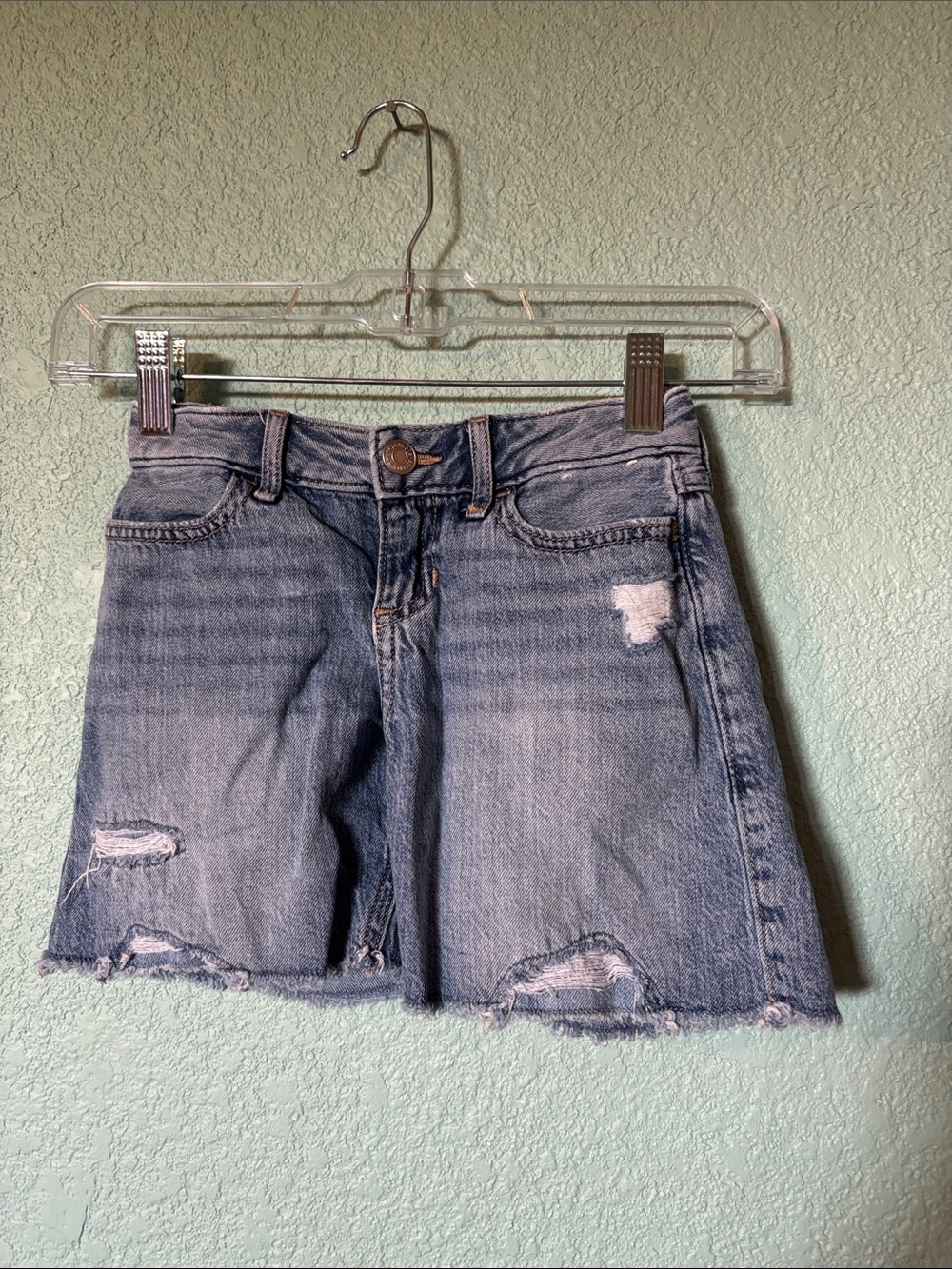 abercrombie kids Girls Mid Rise Baggy Light Blue Distressed Denim Shorts 5/6